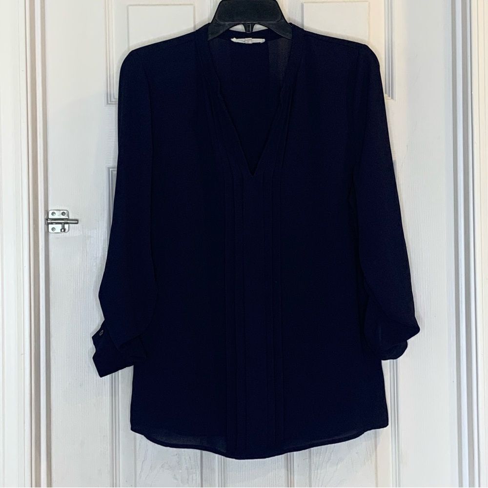 41 Hawthorne Breyson pleated tab- sleeve blouse Size Medium